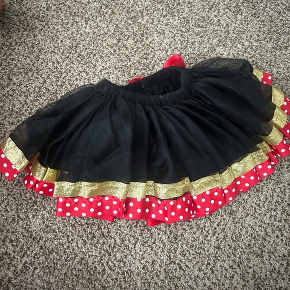 Minnie Mouse theme tutu - Picture 3 of 4